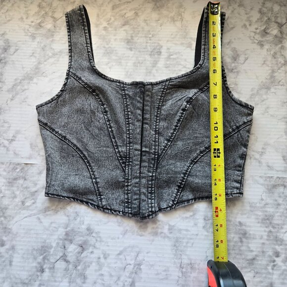 Blashe Crop Top, Denim-Look with Hook Closure Women's Sz M - Picture 5 of 6